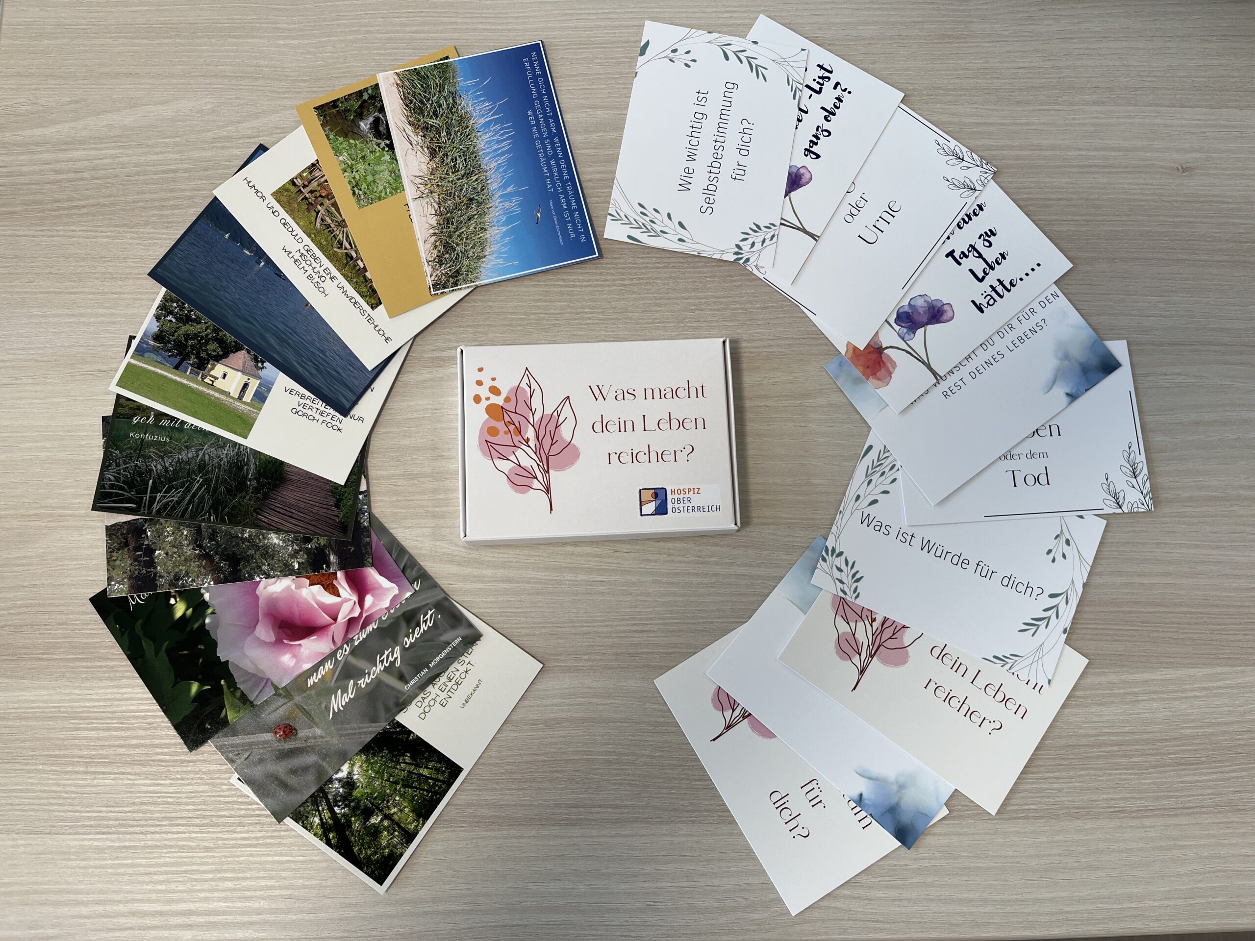 Kartenset mit 20 Karten des Landesverbandes Hospiz OÖ im Postkartenformat